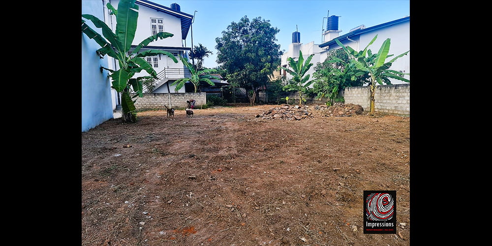 Bare land in residential area for sale in Kiribathgoda