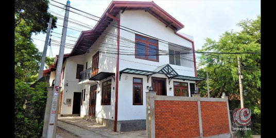 Brand new 4 bedroom house for Sale in Battaramulla