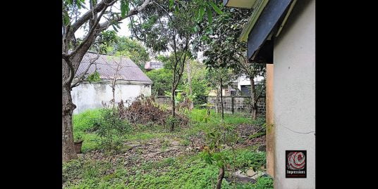 Land with old house for sale in Wattala